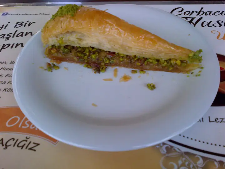 Havuç Dilimi Baklava mit Pistazien